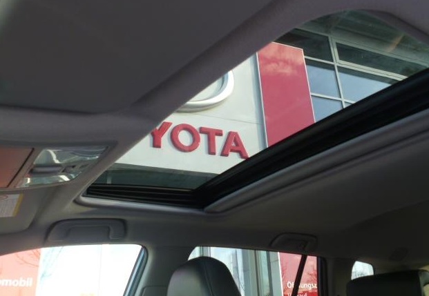 TOYOTA RAV 4 (01/04/2011) - 